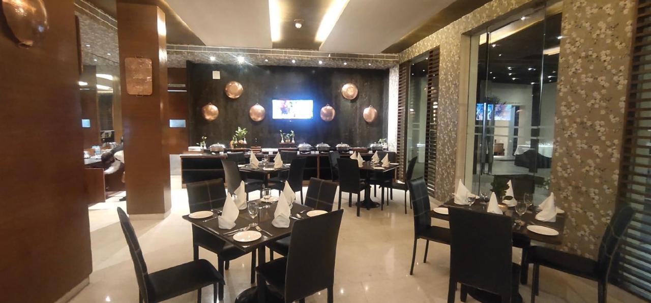 Udman Hotel Panchshila Park Nové Dillí Exteriér fotografie