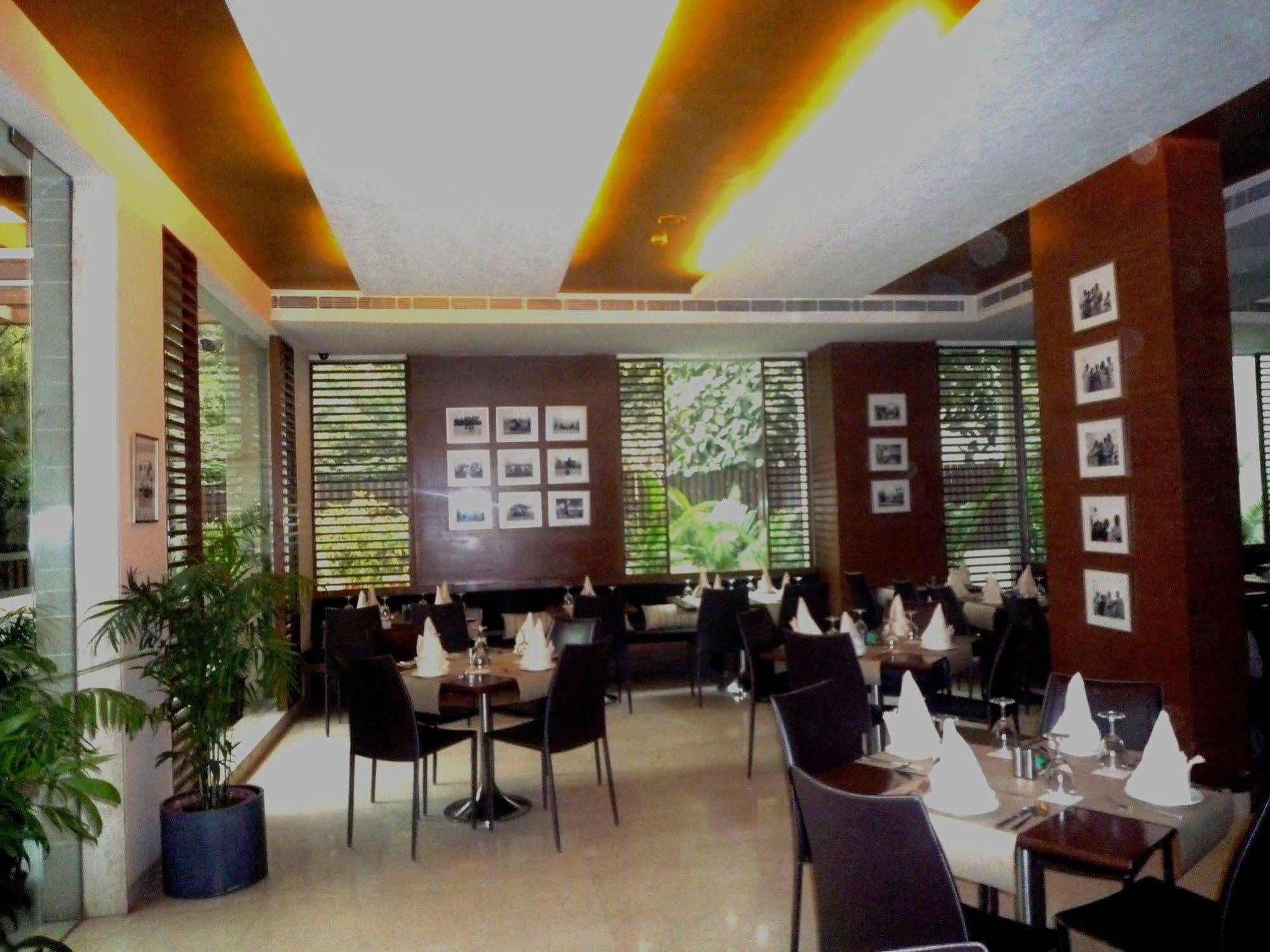 Udman Hotel Panchshila Park Nové Dillí Exteriér fotografie